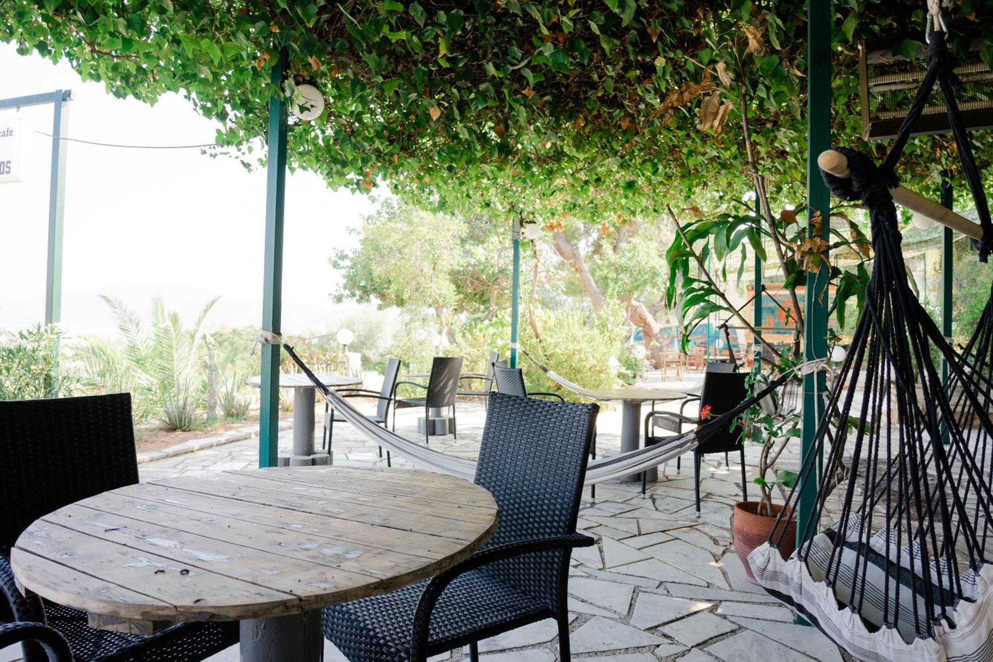 Hotel Korfos - Ξενοδοχείο Κόρφος Renovated Luaran gambar