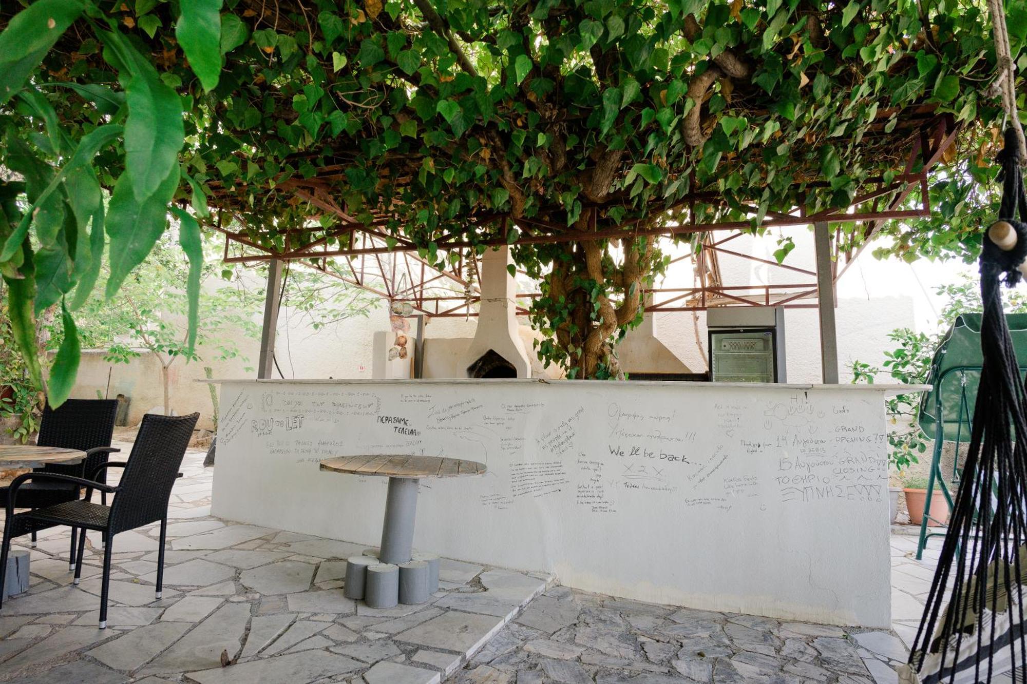 Hotel Korfos - Ξενοδοχείο Κόρφος Renovated Luaran gambar